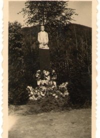 Pomník TGM v Rachově